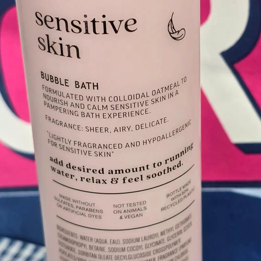 BBW Sensitive Skin Colloidal Oatmeal Nourish Calm & Hypoallergenic Bubble Bath